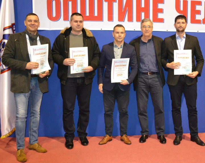 dobitnici posebnih priznnanja i direktor centra Zoran Kuzmanovic