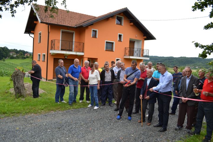 Stojan je nedavno na jednoj svecanosti Udruzenja Atina luka